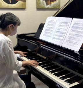 岡山県倉敷市清水町の音楽教室スペース♭ピアノ教室の大人のピアノ個人レッスン
