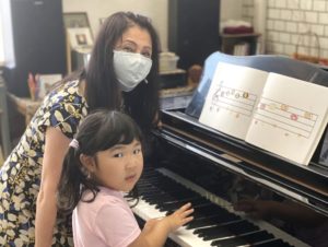 福井県敦賀市清水町の音楽教室スペース♭ピアノ教室のピアノ個人レッスンは楽しい！